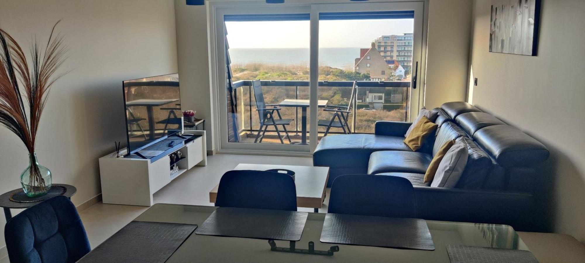 Recent Vernieuwd Appartement Met Zeezicht En Een Gratis Parkeerplaats Koksijde Exterior foto