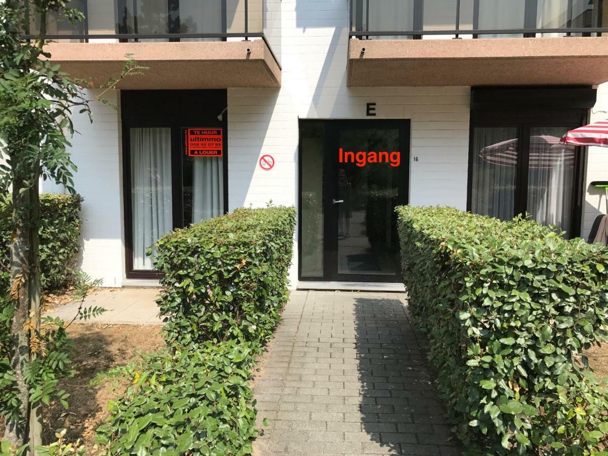Recent Vernieuwd Appartement Met Zeezicht En Een Gratis Parkeerplaats Koksijde Exterior foto